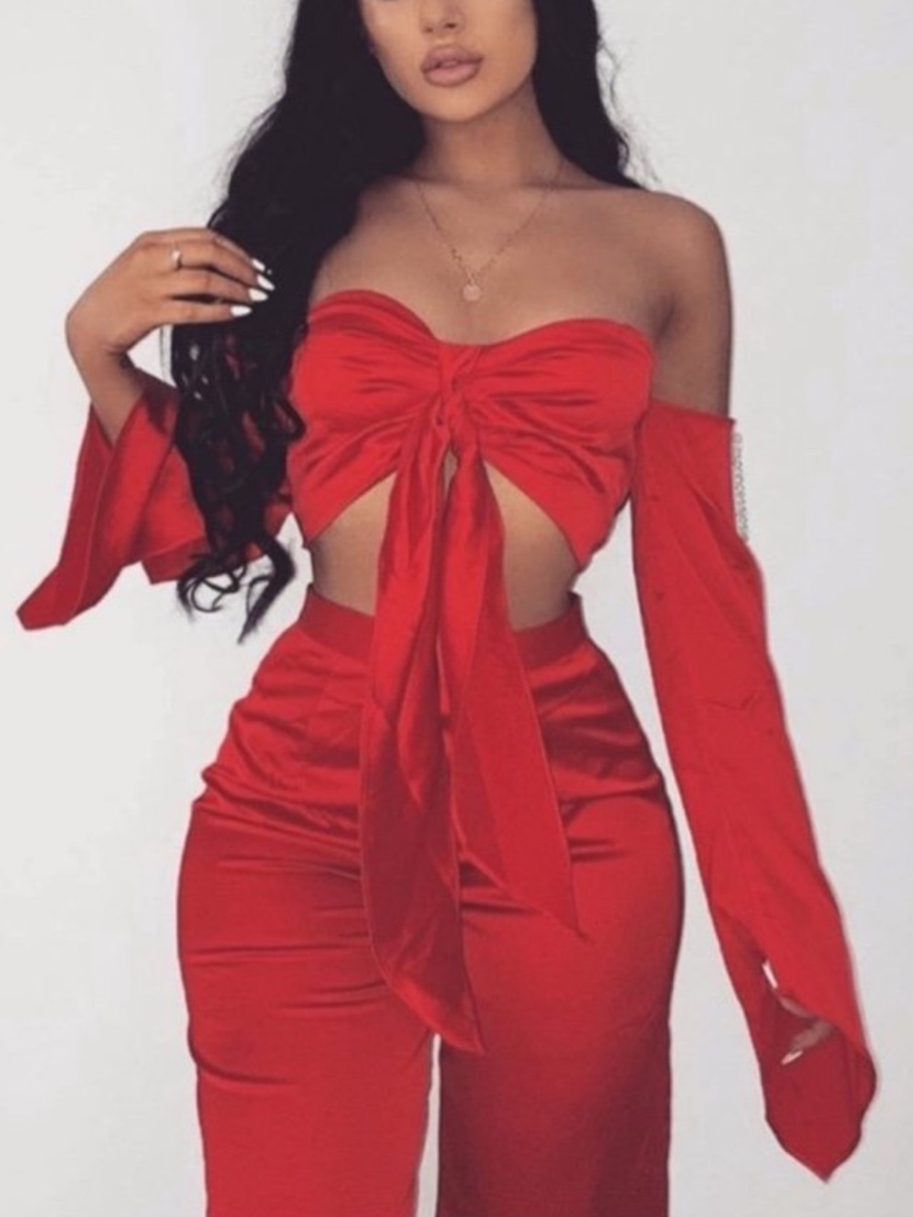 Meshki Eliana Satin Knot Top ❤️💋🌹🍒🌶️💃🏻